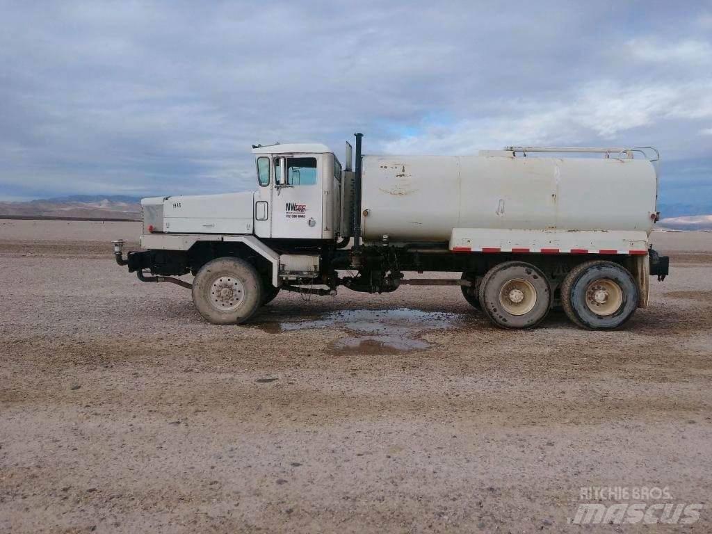 Oshkosh 6000 Water Tankers