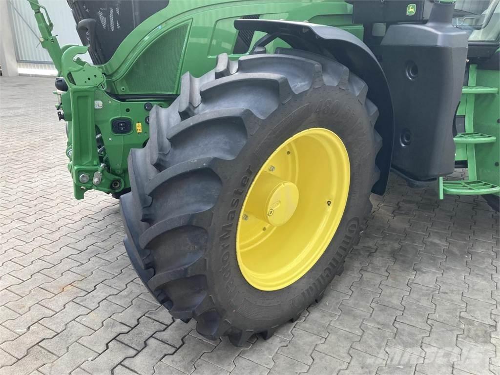 John Deere 6R 110 Tractors