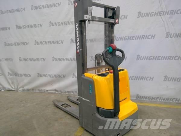 Jungheinrich EJC 112 Pedestrian stacker