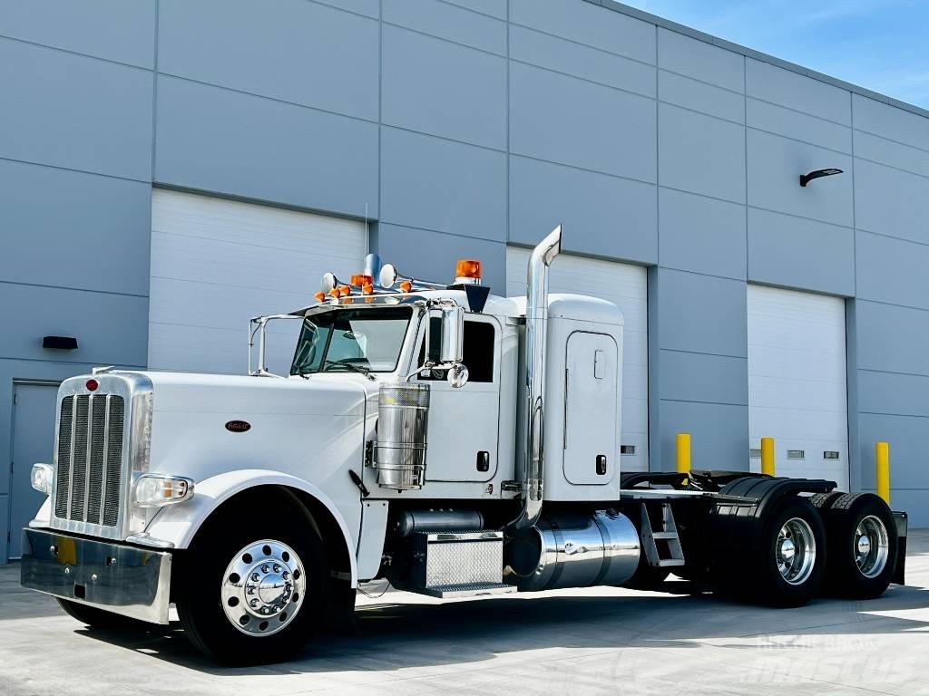 Peterbilt 389 Conventional Trucks / Tractor Trucks