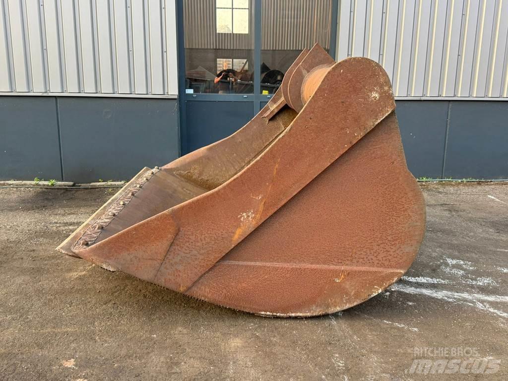  Onbekend NG-2600 Buckets