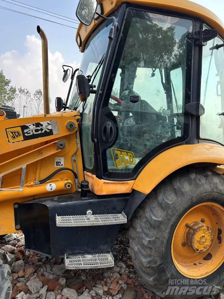 JCB 3 CX Backhoe Loaders