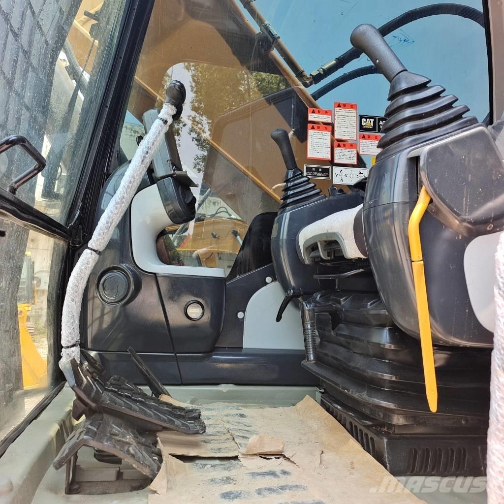 CAT 324 D Crawler Excavators