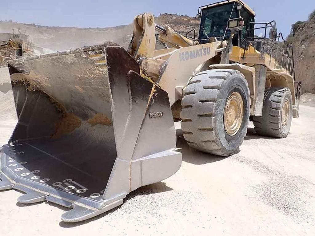 Komatsu WA600-8EO Wheel Loaders