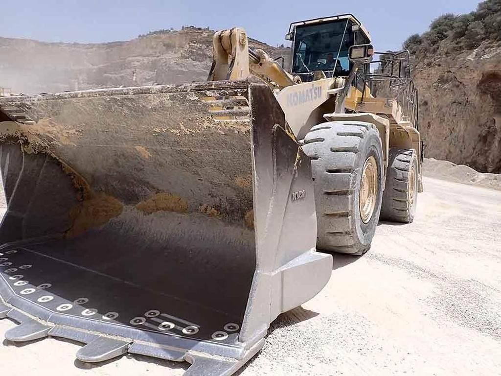 Komatsu WA600-8EO Wheel Loaders
