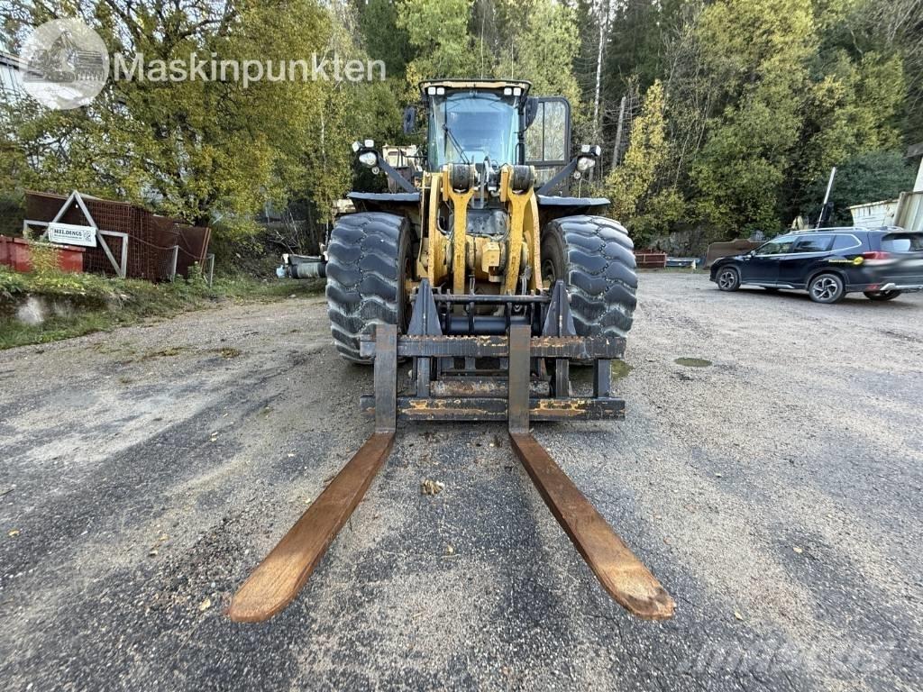 CAT 980 Wheel Loaders