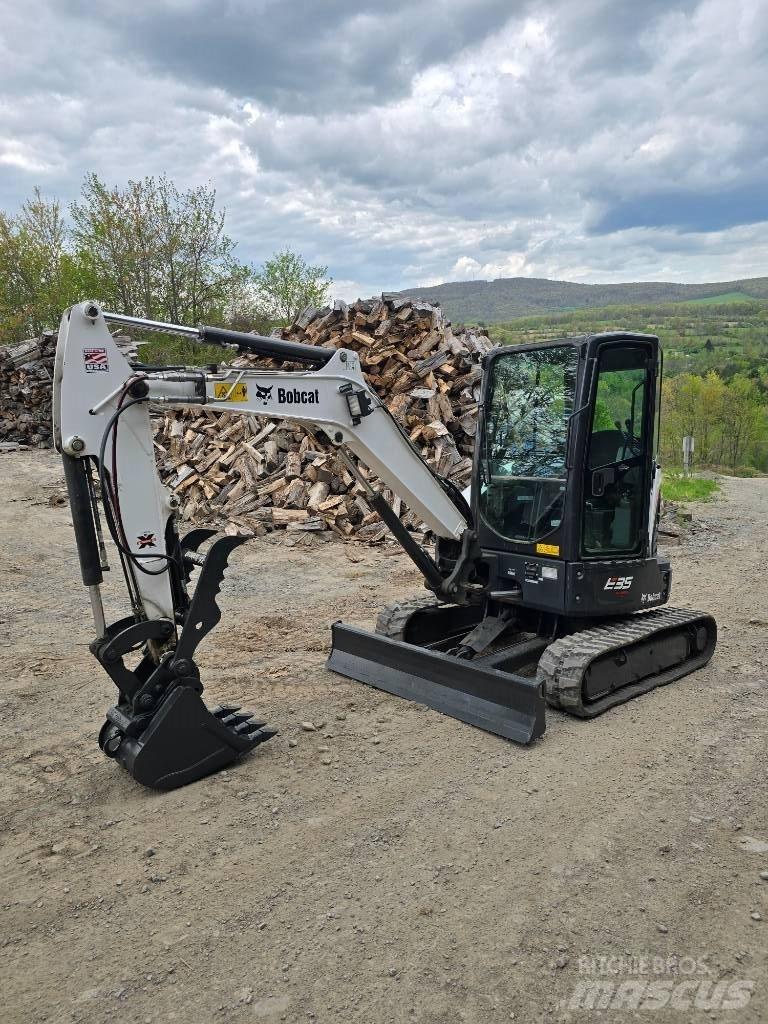 Bobcat E35 Mini Excavators <7t (Mini Diggers)