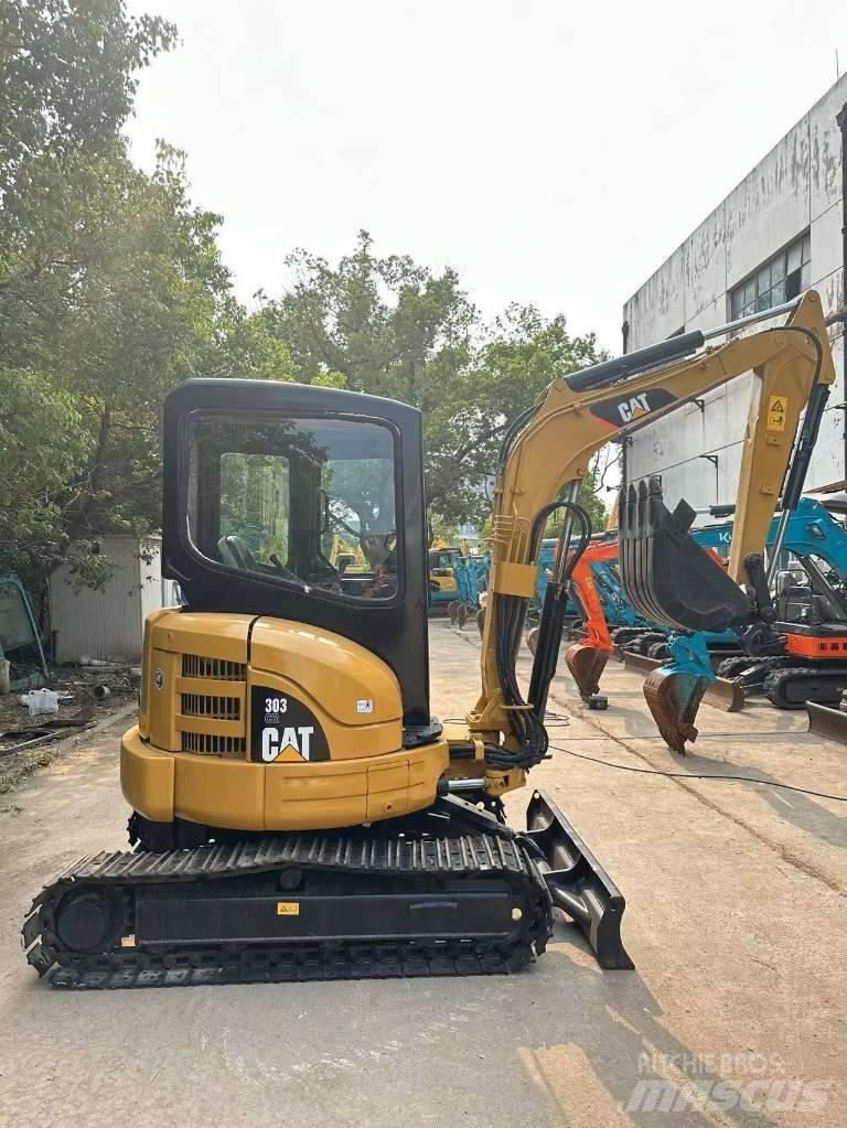 CAT 303 CR Mini Excavators <7t (Mini Diggers)