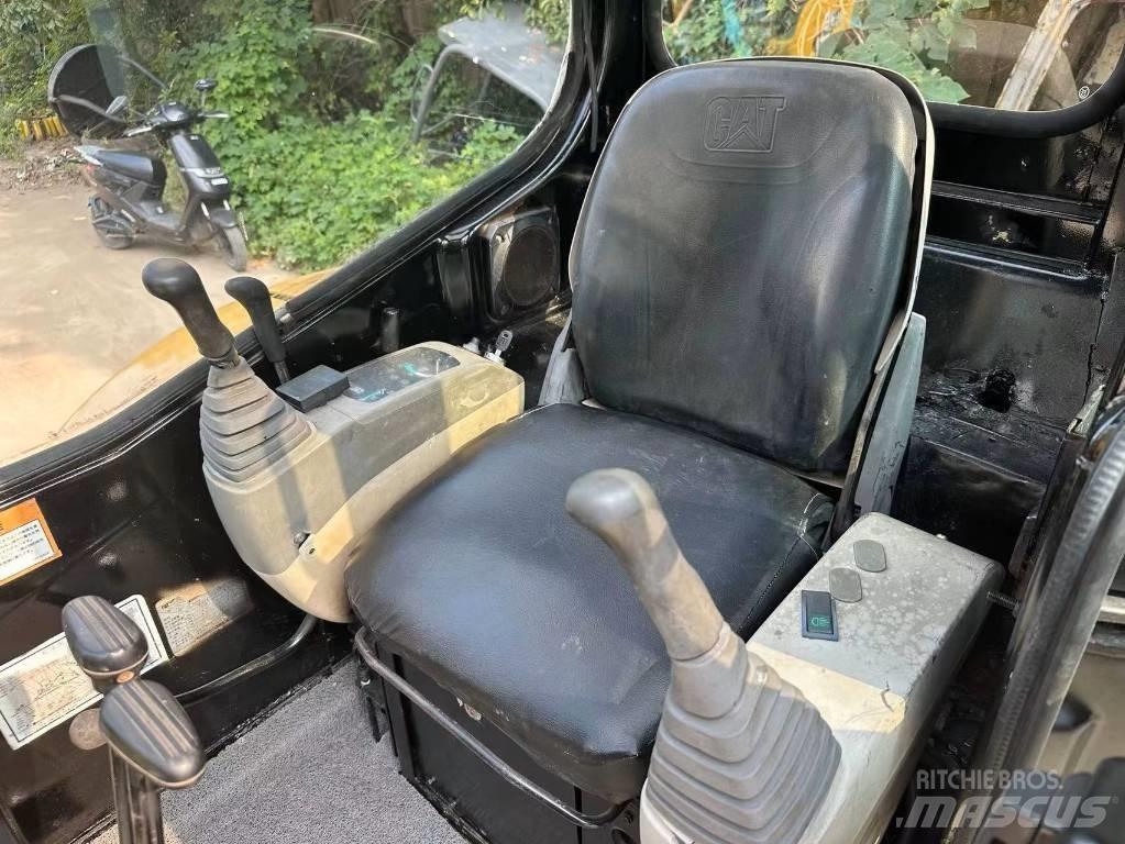CAT 303 CR Mini Excavators <7t (Mini Diggers)