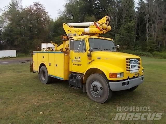 International 4900 Boom / Crane / Bucket Trucks