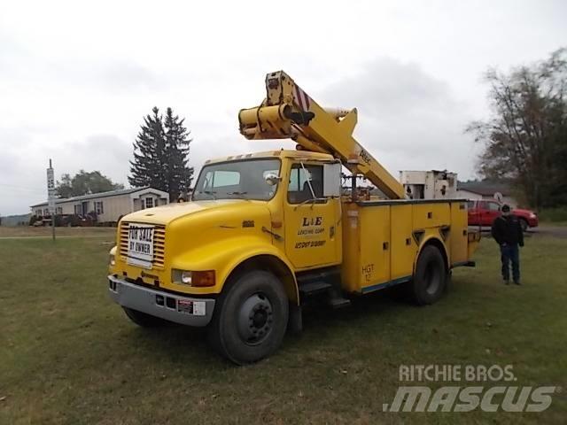 International 4900 Boom / Crane / Bucket Trucks