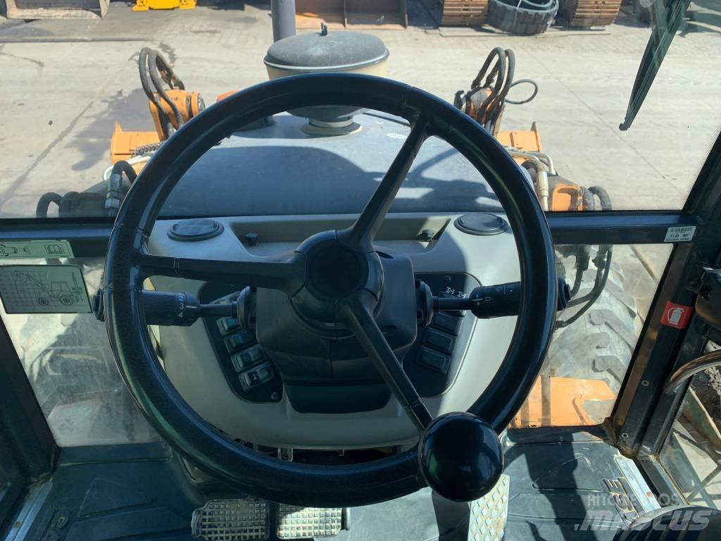 CASE 590 ST Backhoe Loaders