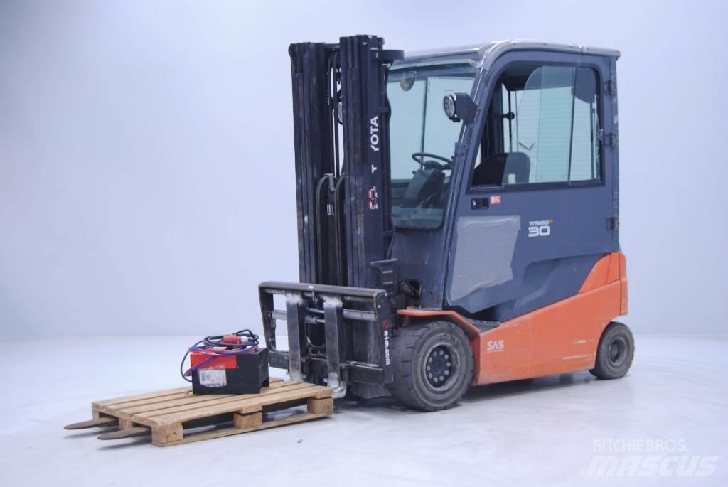 Toyota 8FBMT30 Electric Forklifts