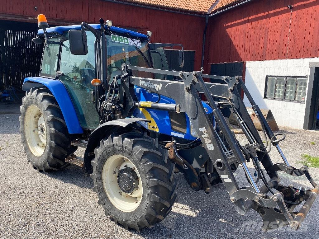 New Holland T 5040 Tractors
