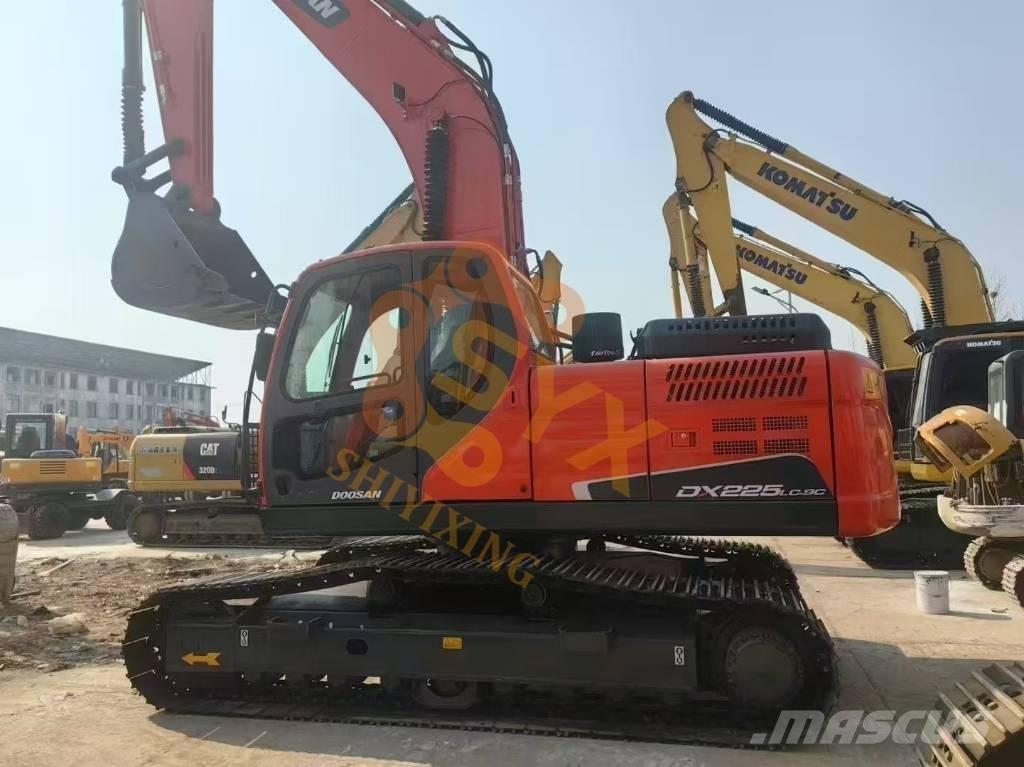 Doosan DX 225 LC Long / High Reach excavators