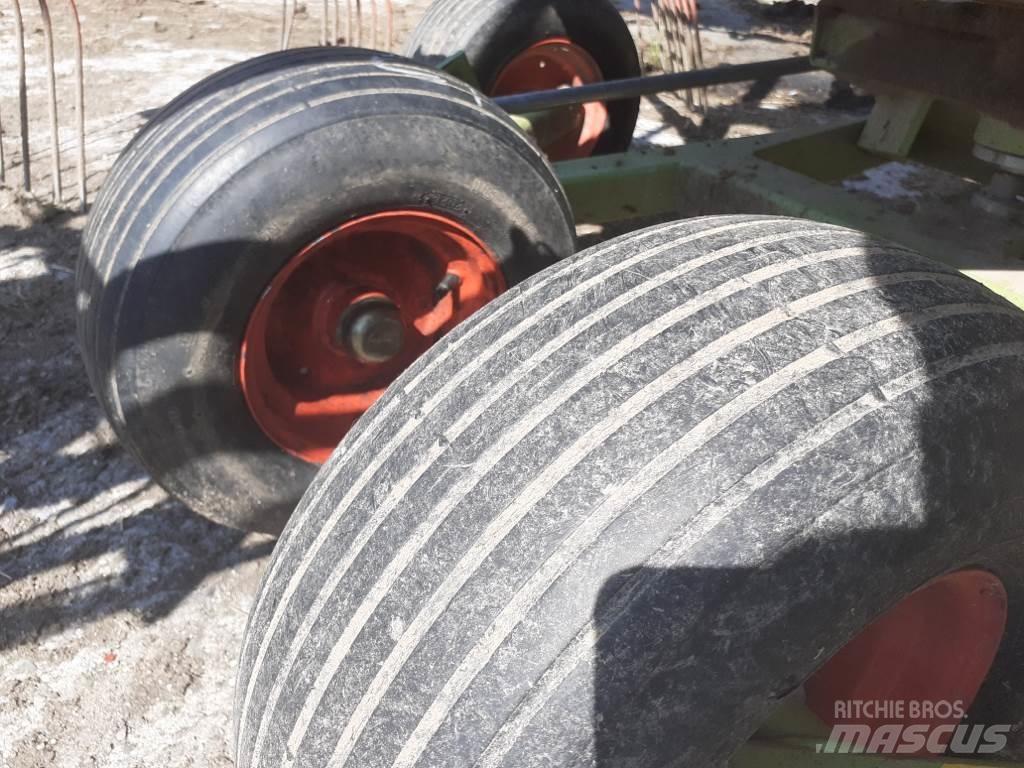 CLAAS Liner 430 S Swathers \ Windrowers