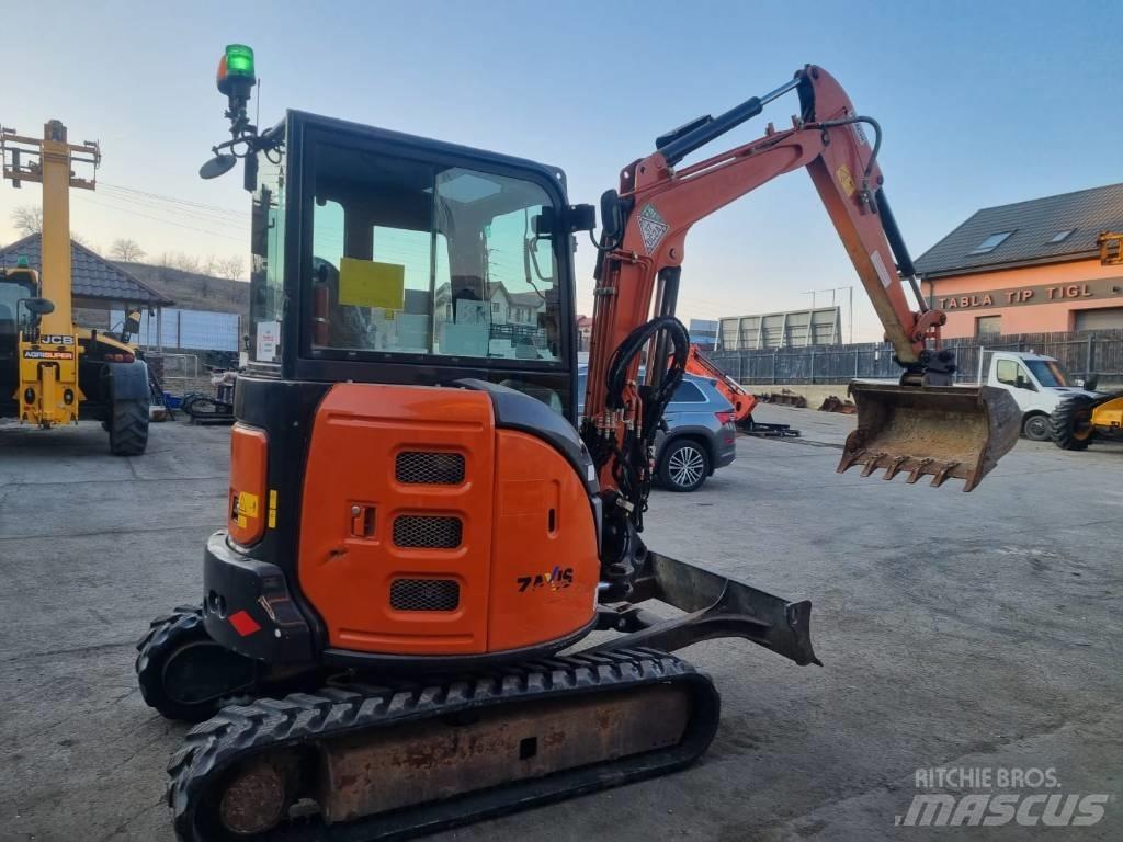 Hitachi Zaxis 33 Mini Excavators <7t (Mini Diggers)