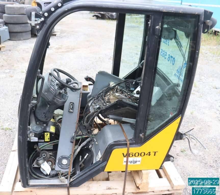 GiANT V 6004 T Mini Loader