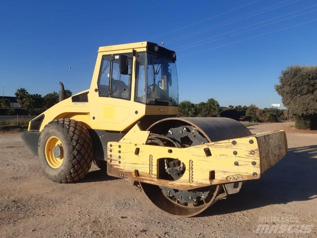 Bomag BW 216 D-4 Soil Compactors