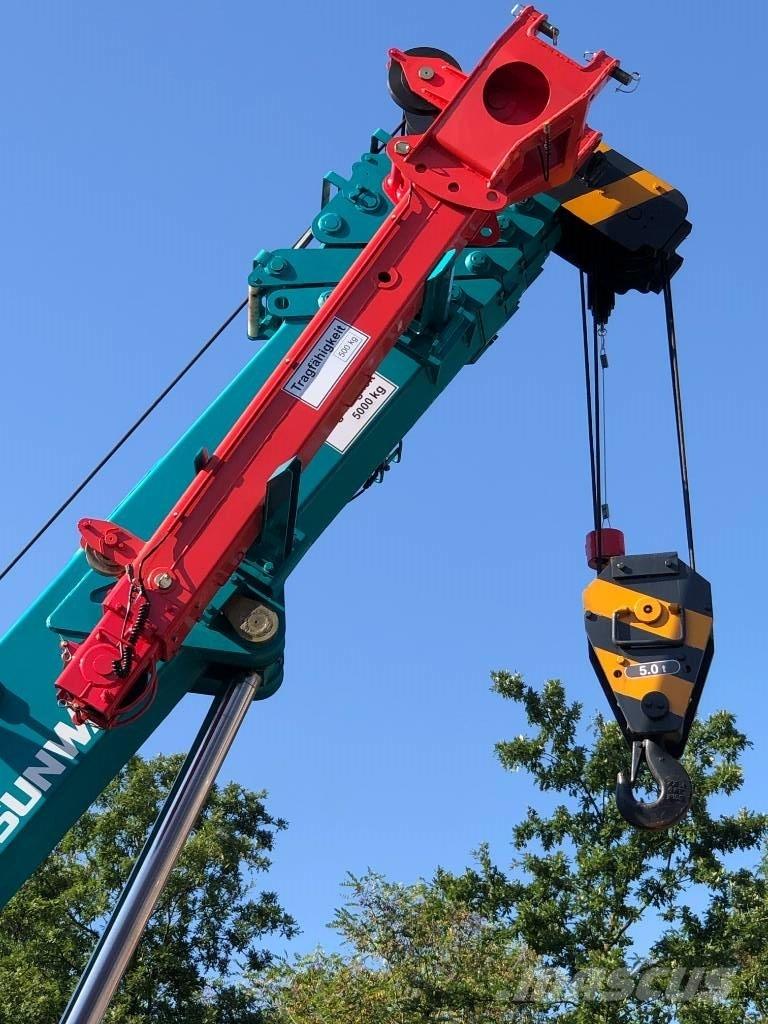 Sunward SWTC5D Crawler Cranes