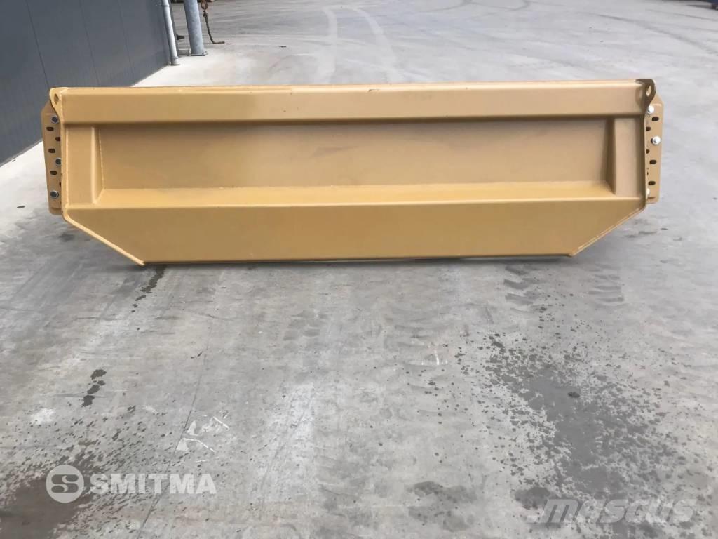 CAT 730C Tailgates