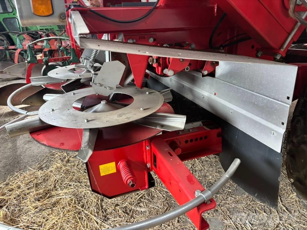 Bredal K 65 Mineral spreaders