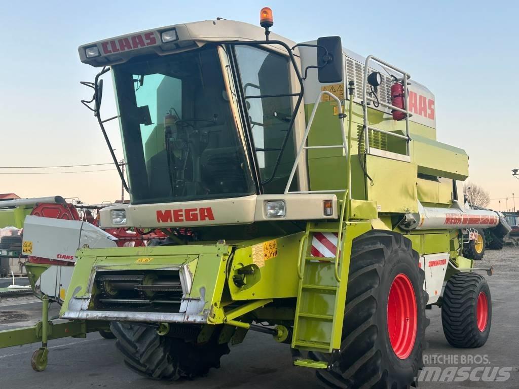 CLAAS Mega 202 Combine Harvesters