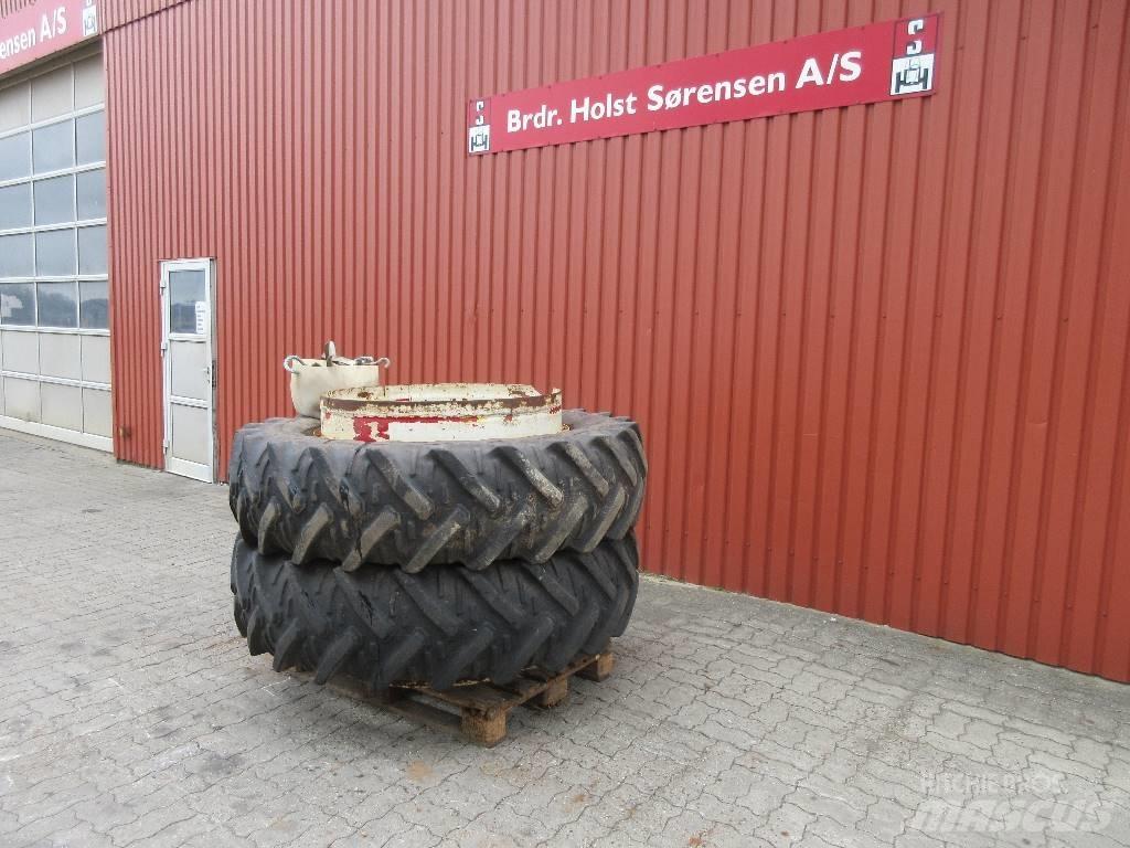 Schaad 16.9-38 Tires, wheels and rims