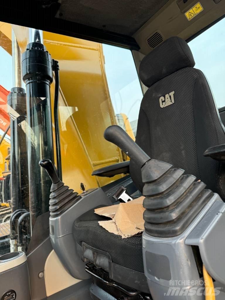 CAT 320D2 Mini excavators  7t - 12t