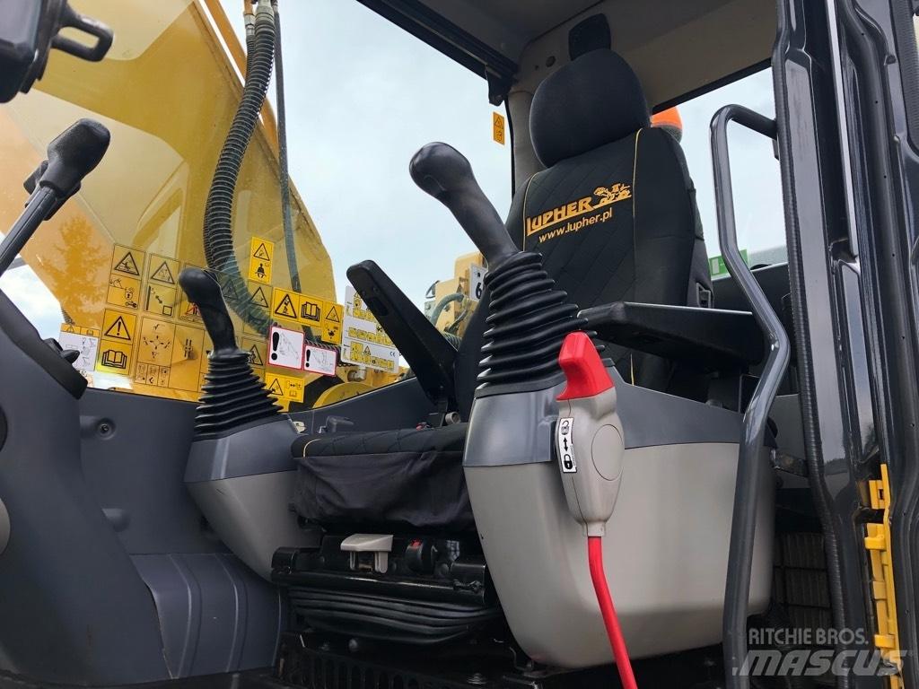 Komatsu PC210LC-11 Crawler Excavators