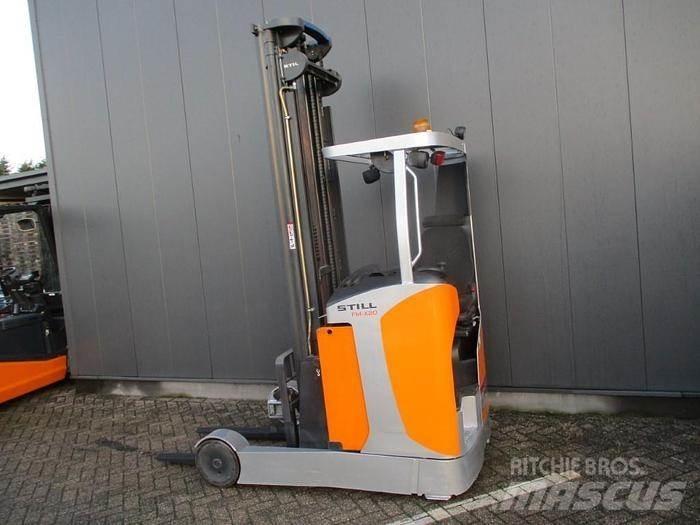 Still FM X20 Reach trucks