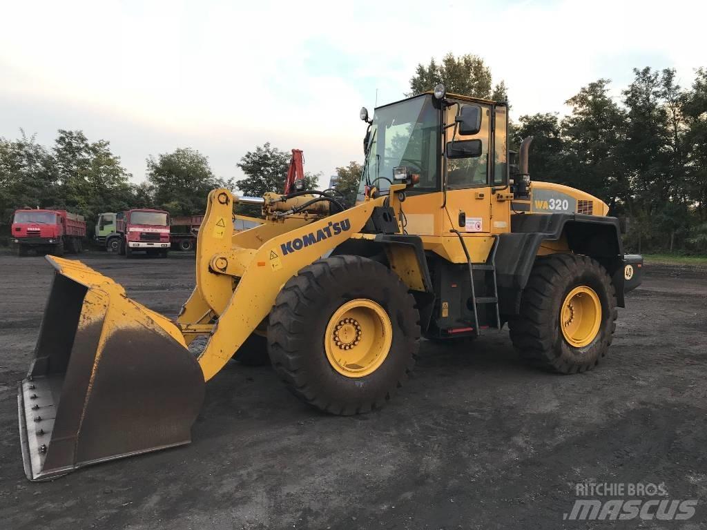 Komatsu WA320-5H Wheel Loaders