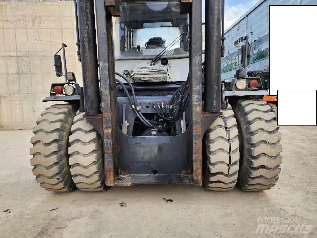 Kalmar DCE 330-12 Diesel Forklifts