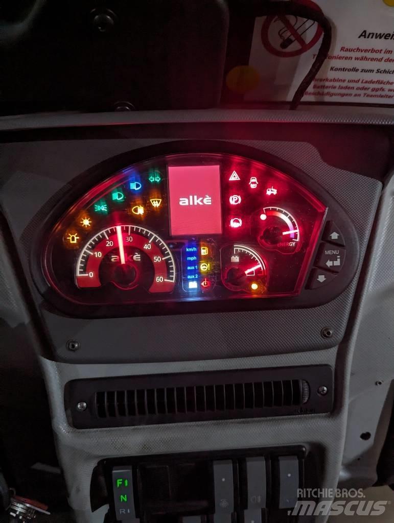 Alke ATX 340E Flatbed Trucks