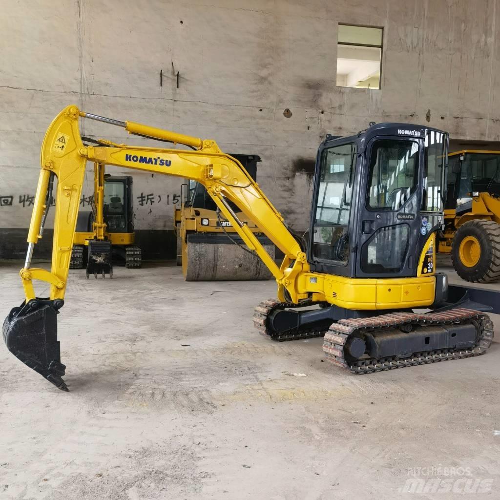 Komatsu PC30 Crawler Excavators