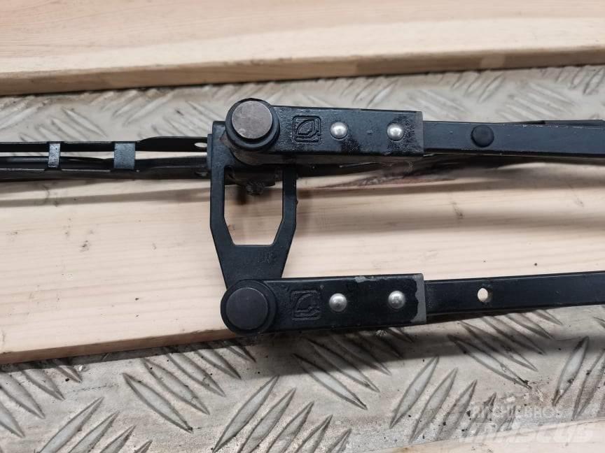 Manitou MLT .... wiper Forestry Cabin