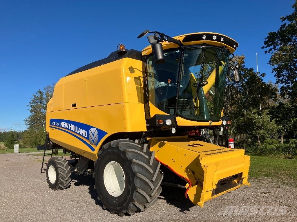 New Holland Tc 5.70 Combine Harvesters
