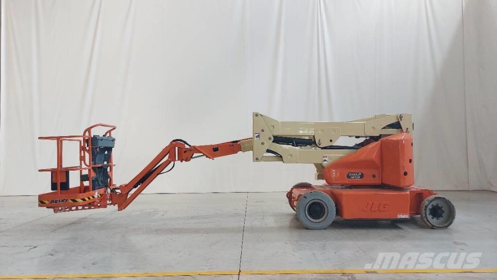 JLG E 400 AJPN Articulated boom lifts