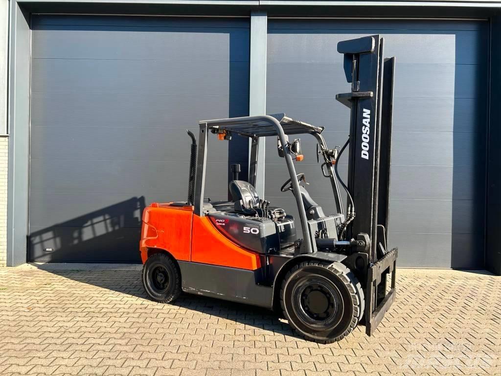 Doosan D50C-5 Diesel Forklifts