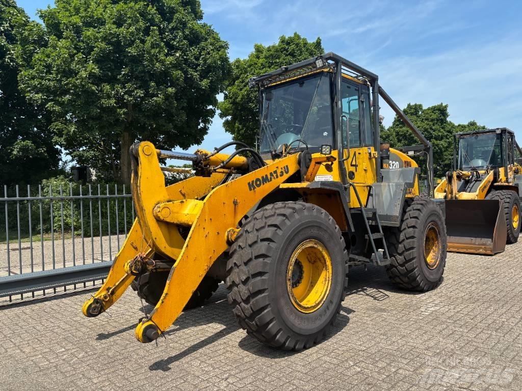 Komatsu WA 320-5 Wheel Loaders