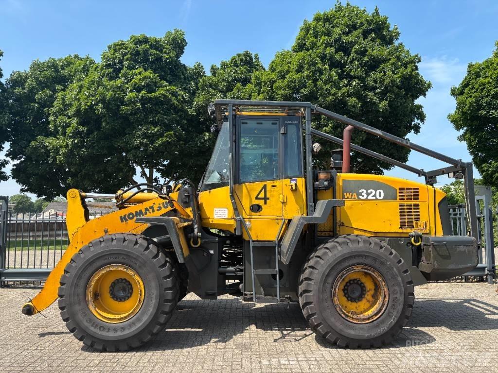 Komatsu WA 320-5 Wheel Loaders