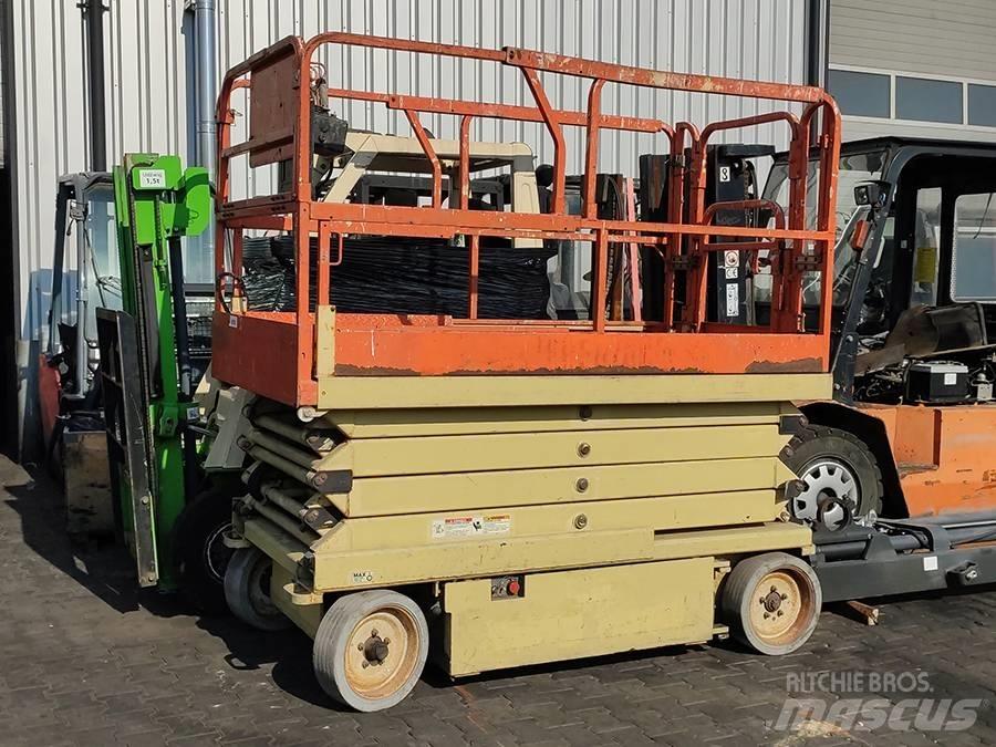 JLG 2646 E 2 Scissor Lifts