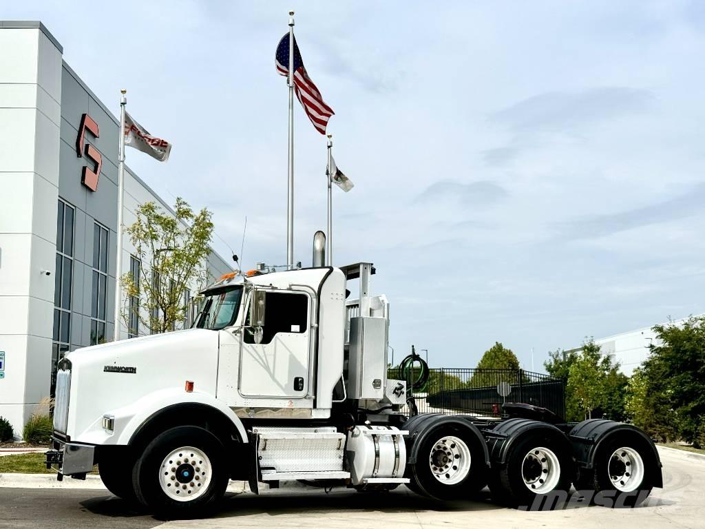 Kenworth T 800 Conventional Trucks / Tractor Trucks