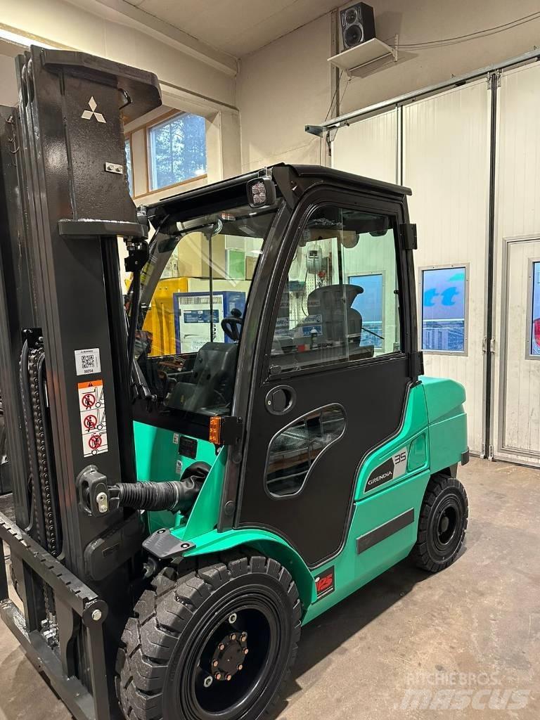 Mitsubishi FD35N3 Diesel Forklifts