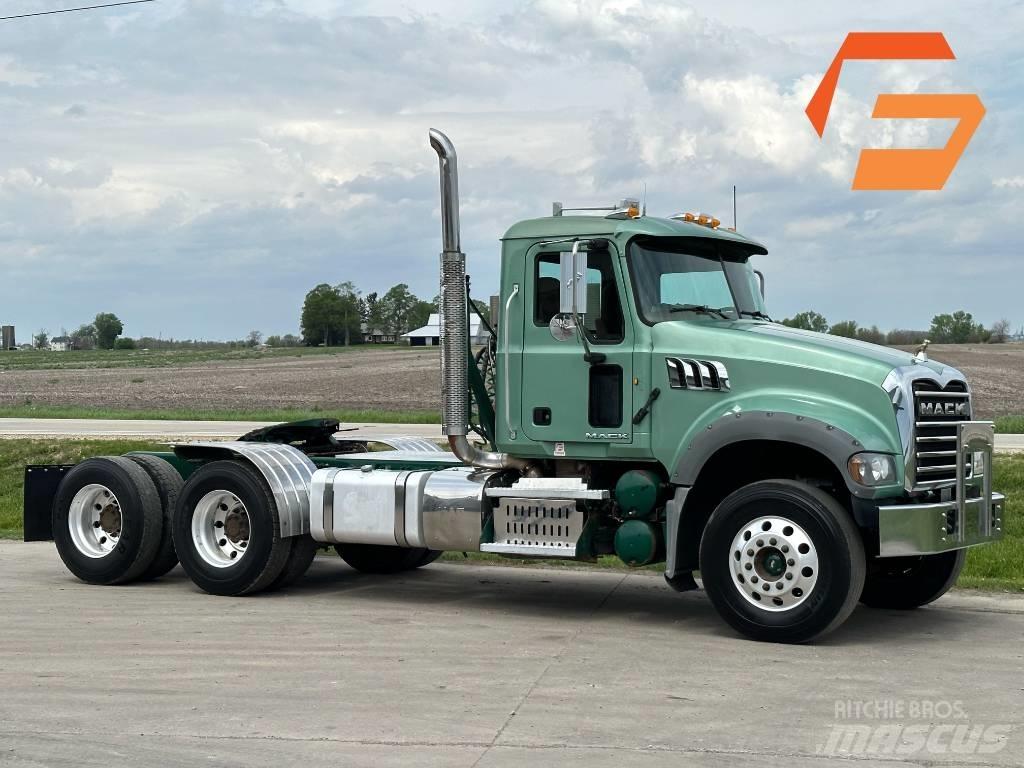 Mack GU713 Conventional Trucks / Tractor Trucks