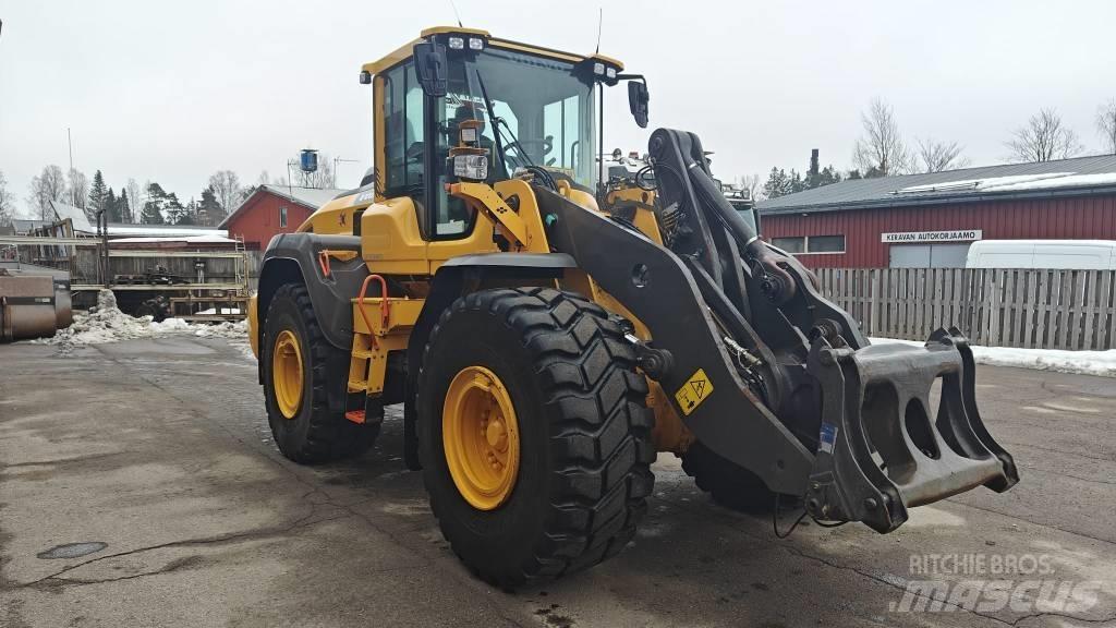 Volvo 120H Wheel Loaders