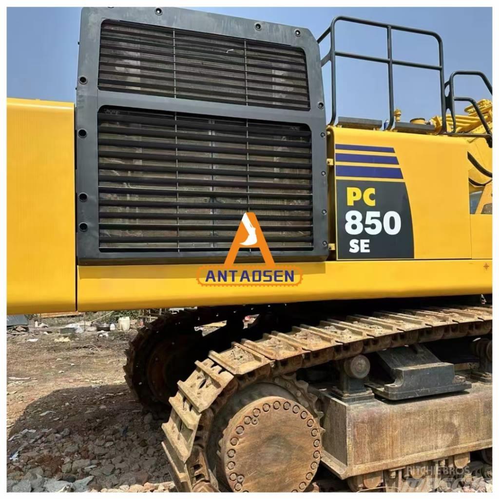 Komatsu PC 850SE Amphibious Excavators