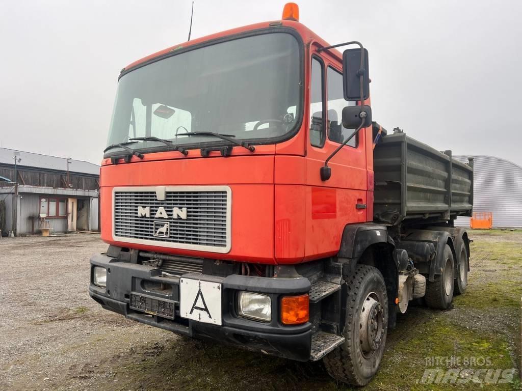 MAN F 08 Dump Trucks