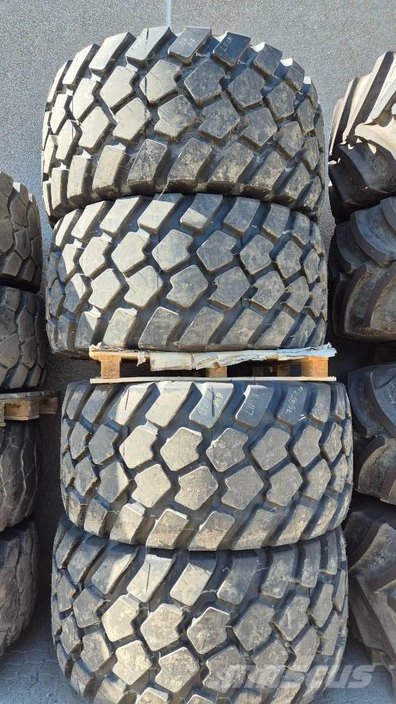 Michelin 750/65R25 Tires, wheels and rims