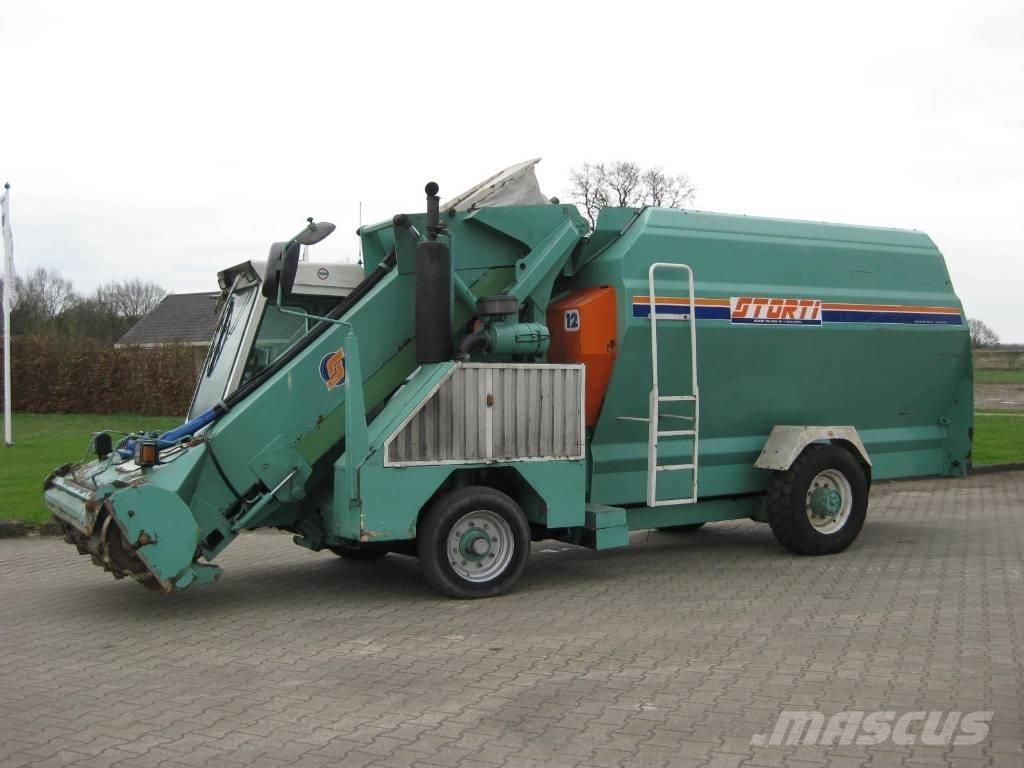 Storti Bulldog Mixer feeders